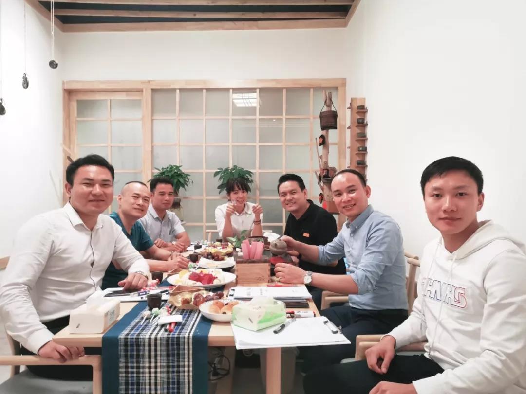 工程、材料中心管理層“裸心會”丨茶短情長，一場來自心靈的對話！