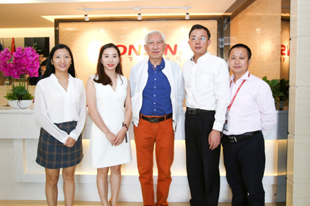 頂尖設計公司，頂尖評委，公信致力打造頂級產品 —— 中國工業(yè)設計之父親臨指導